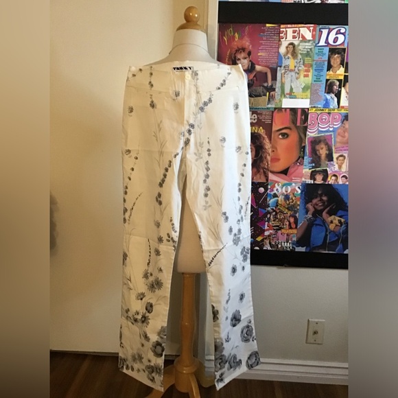 Tark 1 Cream and Gray Floral Pants - Picture 2 of 9